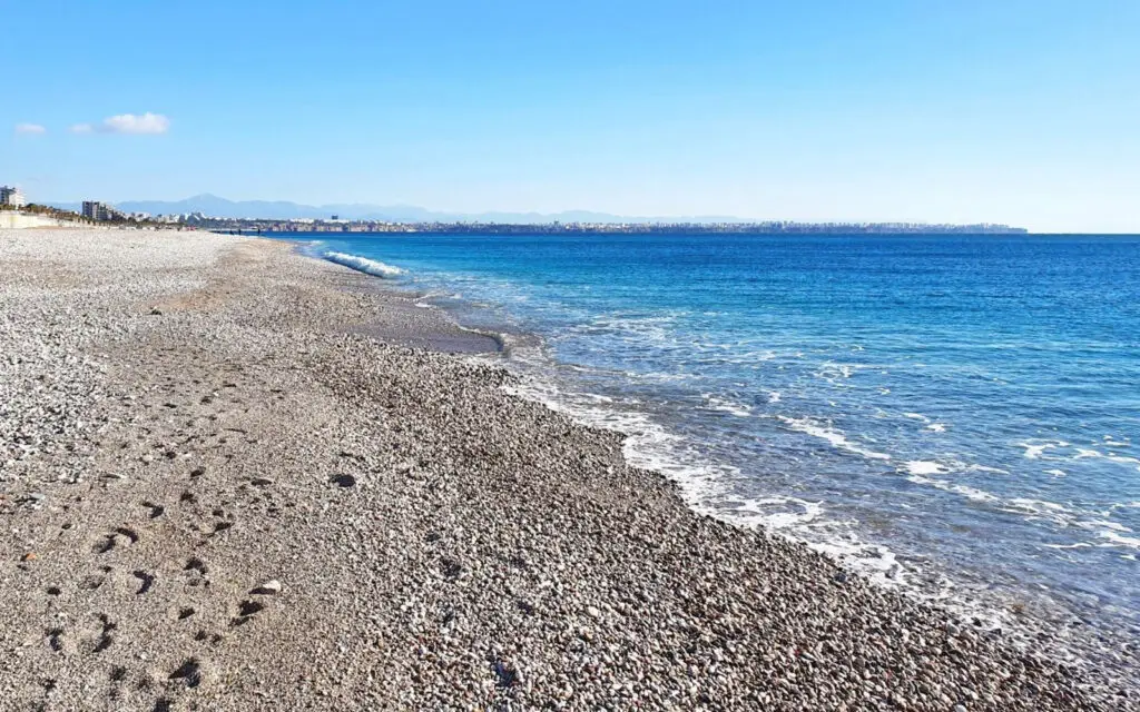 Antalya Konyaaltı Gece Hayatı ve Sahil Atmosferi